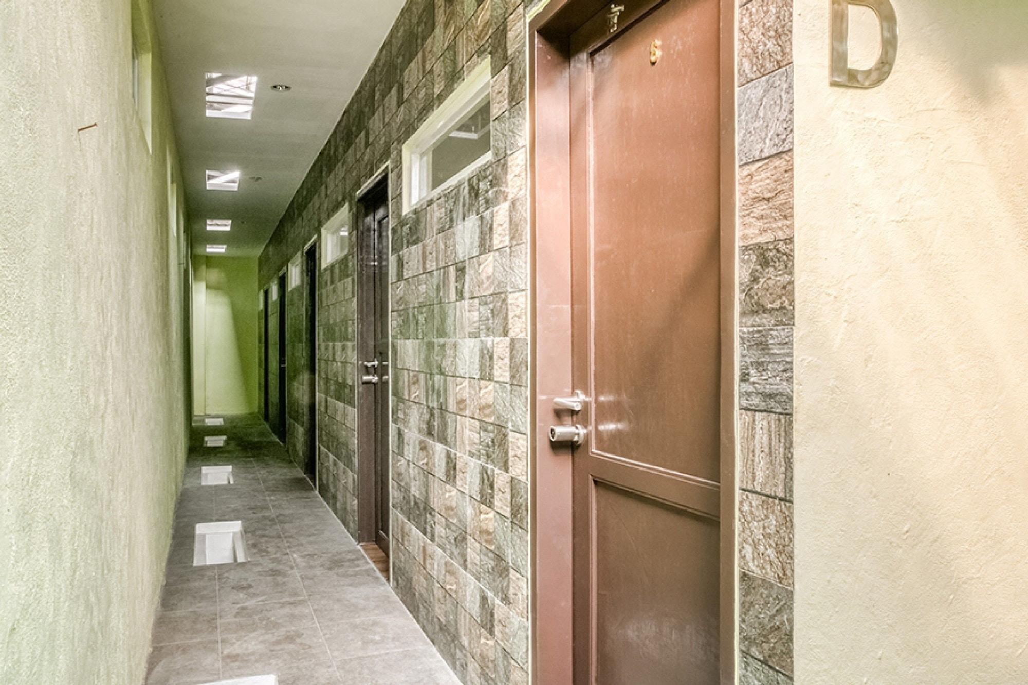 RedDoorz @ Panglima Polim 2 Hotell Jakarta Eksteriør bilde